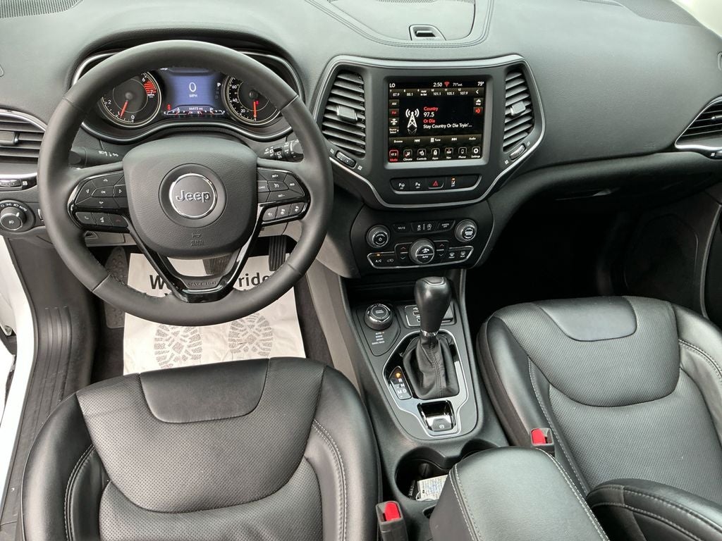 2023 Jeep Cherokee Altitude Lux