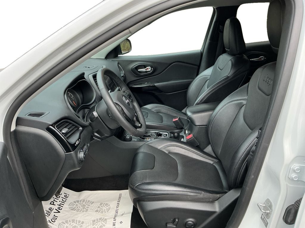 2023 Jeep Cherokee Altitude Lux