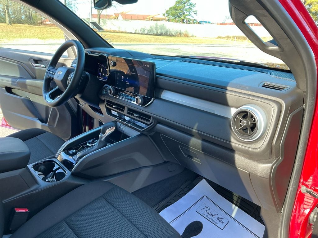 2025 Chevrolet Colorado WT/LT