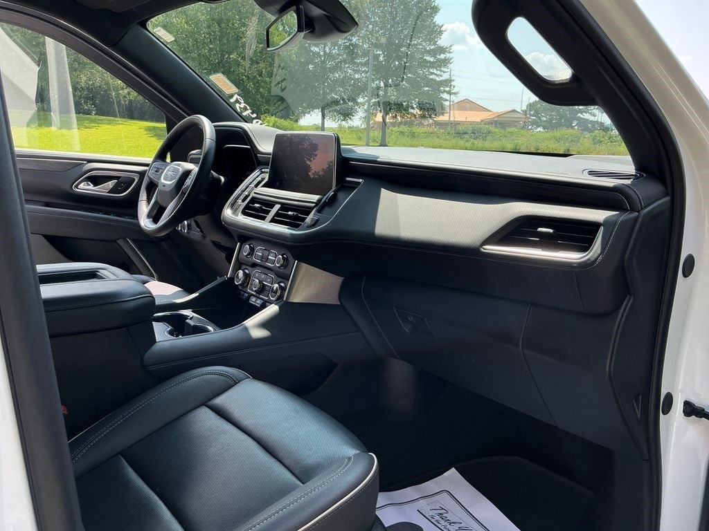 2024 GMC Yukon XL SLT