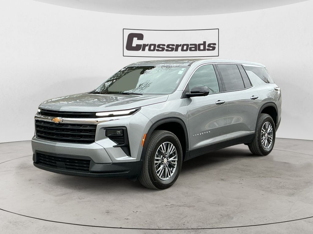 2024 Chevrolet Traverse LS