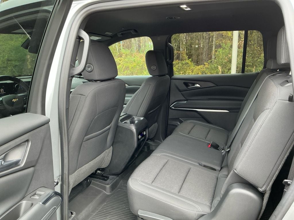 2024 Chevrolet Traverse LS