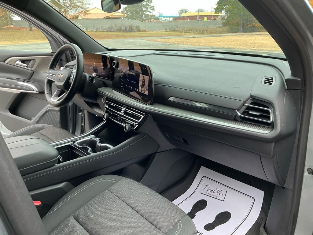 2024 Chevrolet Traverse LS