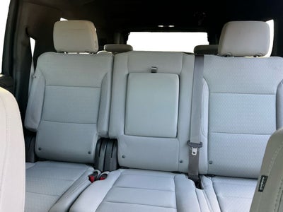 2023 Chevrolet Suburban LS