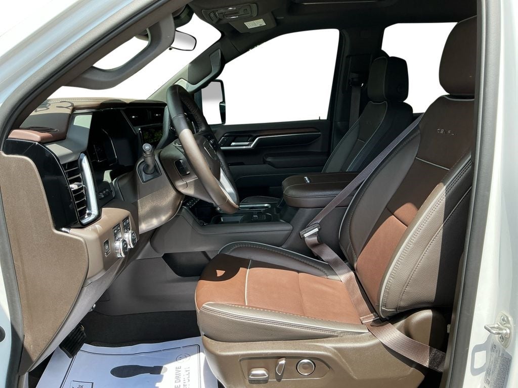 2025 GMC Sierra 3500 HD Denali DRW