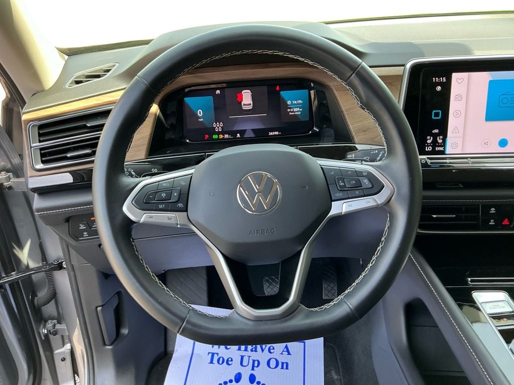 2025 Volkswagen Atlas 2.0T SE w/Technology