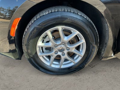 2024 Chrysler Voyager LX