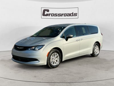 2024 Chrysler Voyager LX