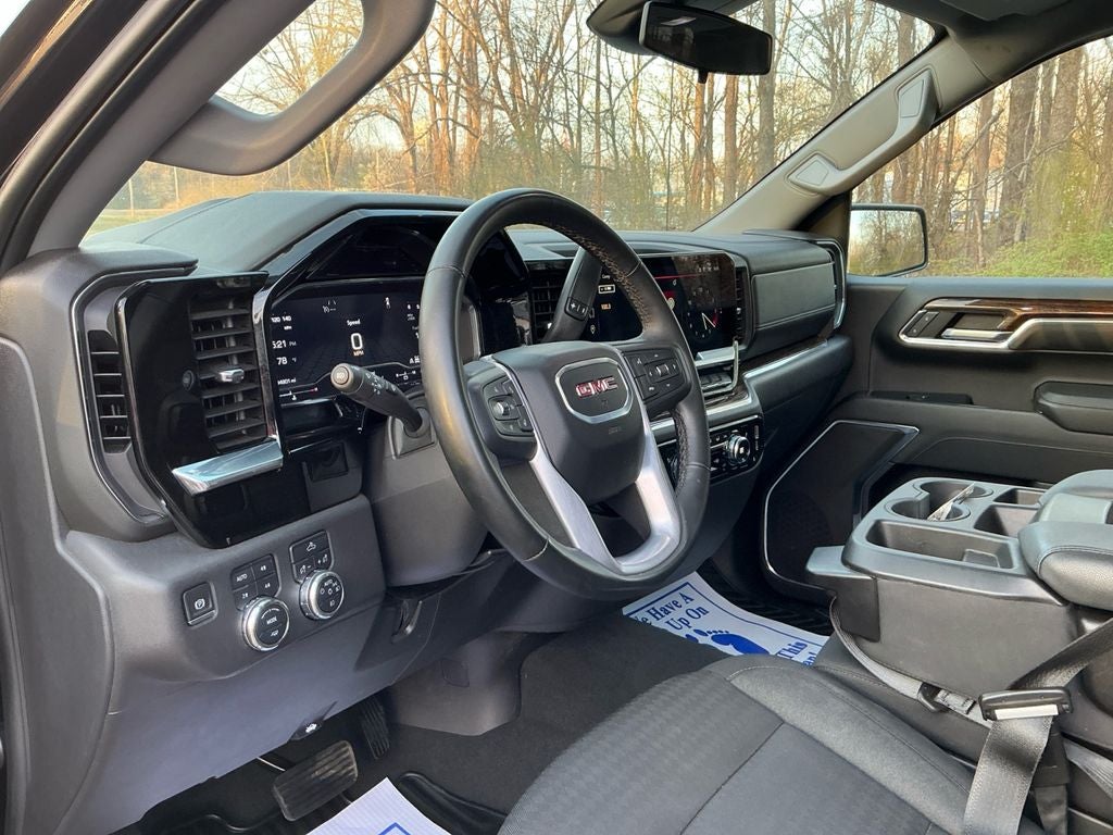 2024 GMC Sierra 1500 Elevation