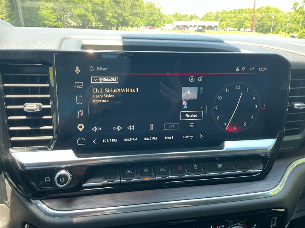 2025 GMC Sierra 1500 SLT