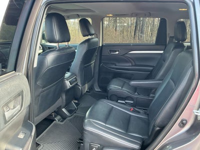 2019 Toyota Highlander SE