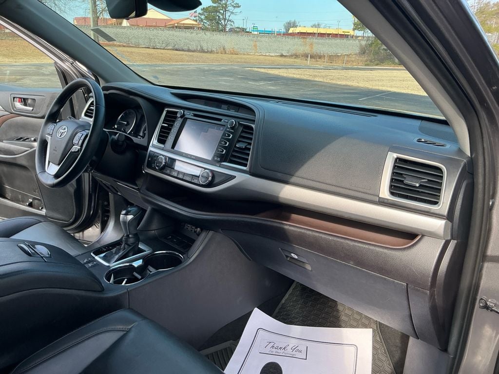 2019 Toyota Highlander SE